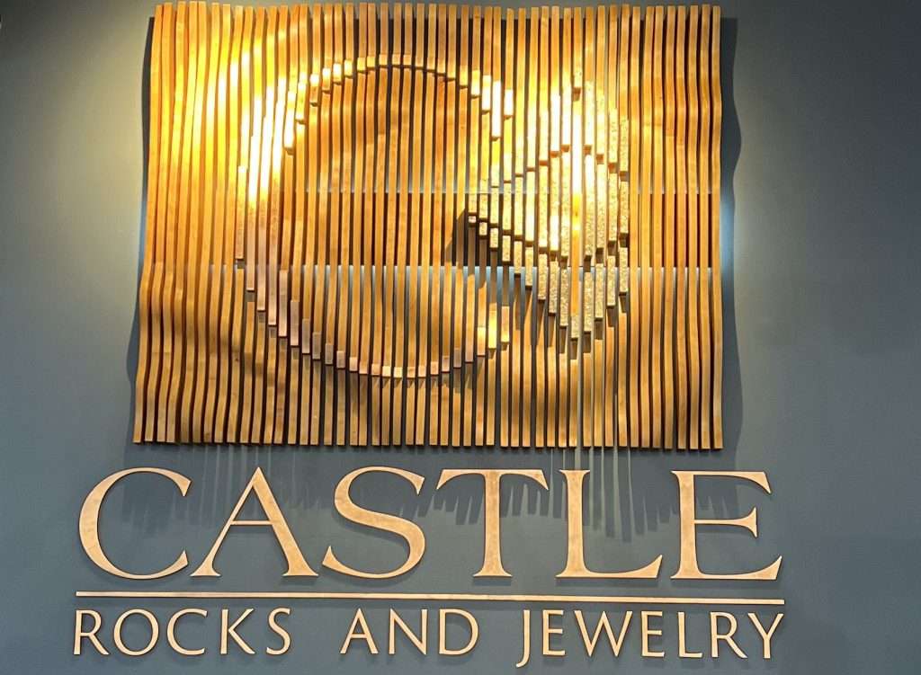 castle-rocks-and-jewelry