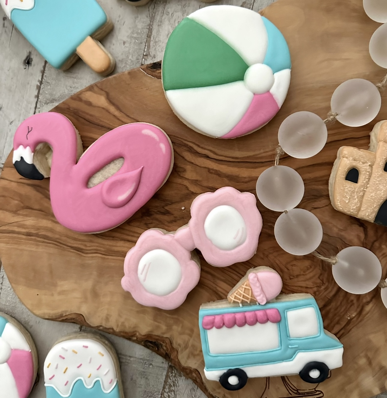 Cookie Decorating: Fun in the Sun