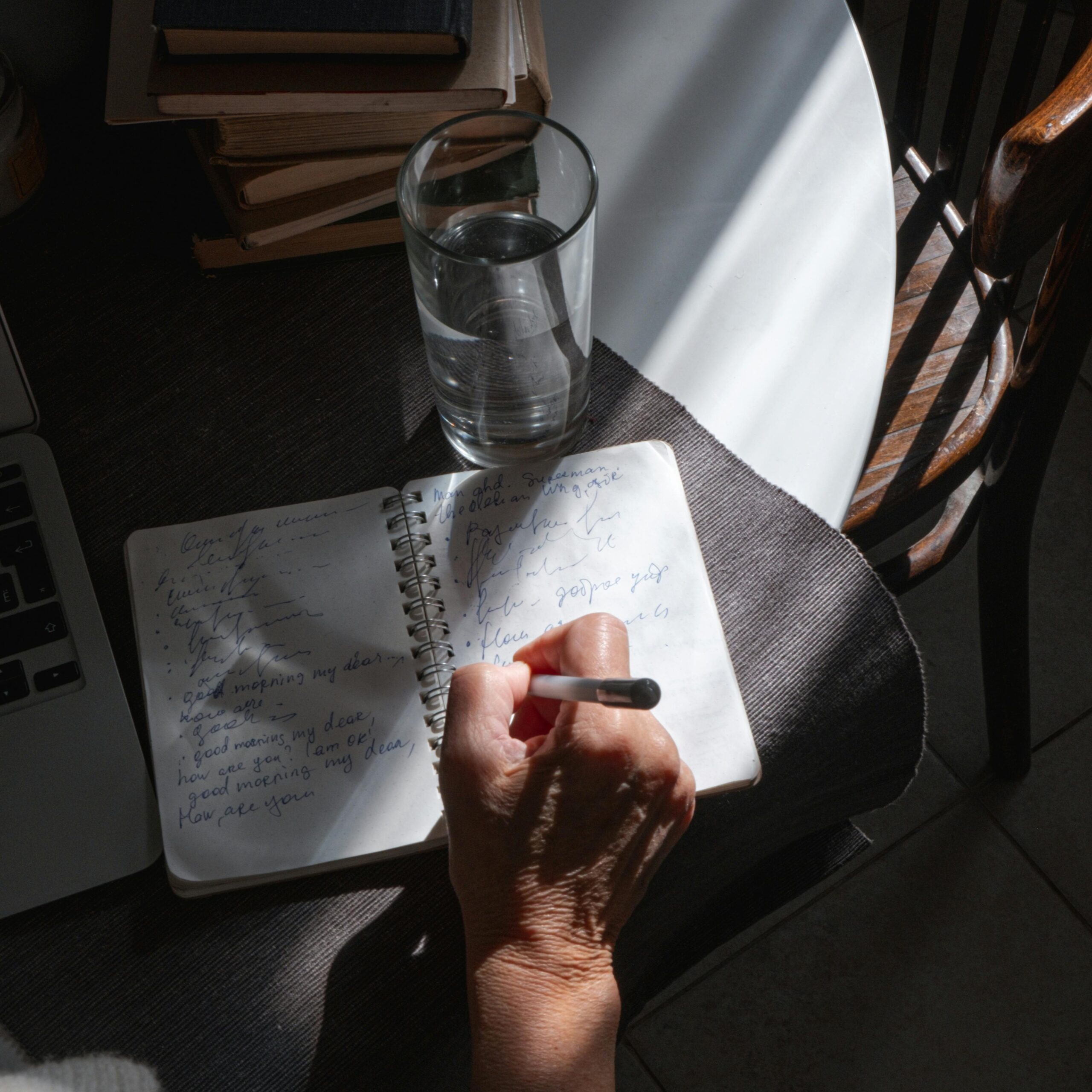 Writing Life Stories: A 5-Week Introductory Workshop for Seniors