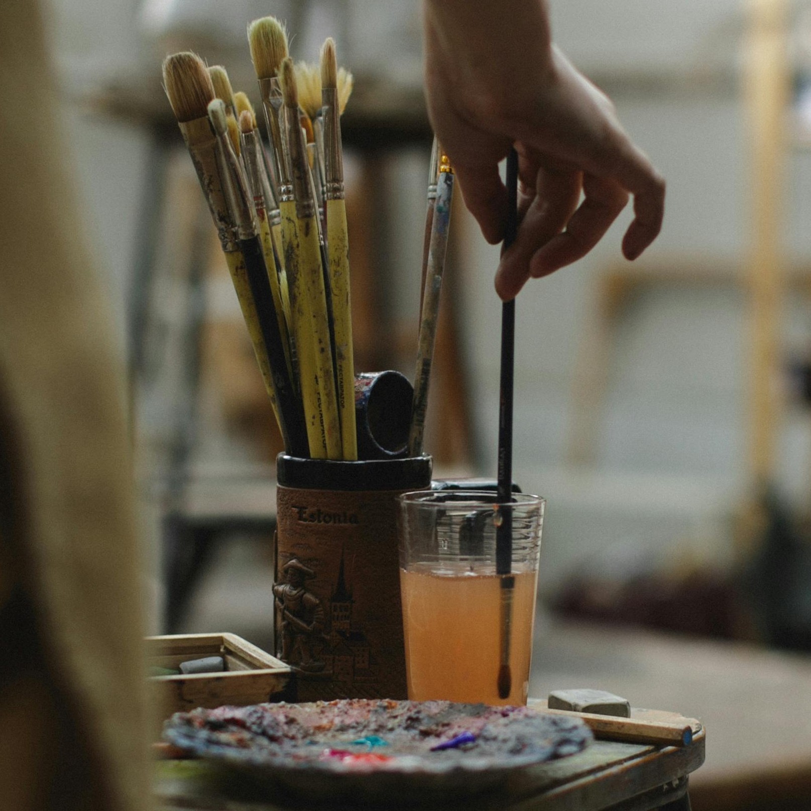 Acrylic: Fluid to Gels Painting - Beginner