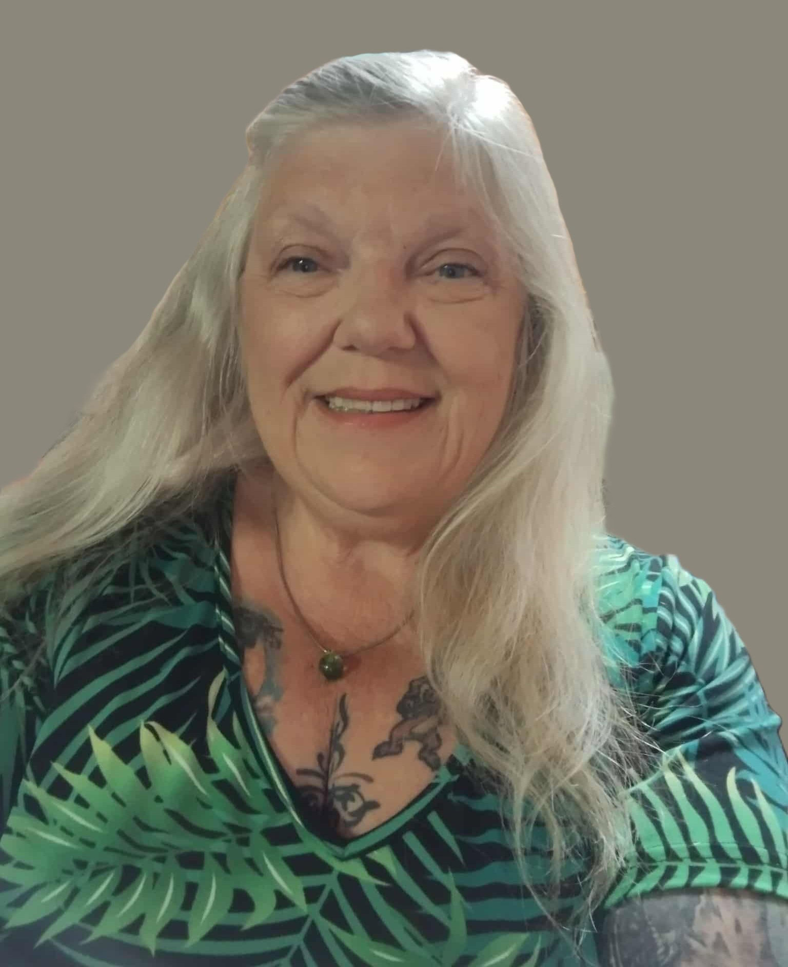headshot photograph of author debbie maulding